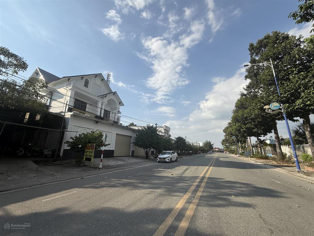 Chính chủ bán lô góc d19/n5 nay là đường hữu nghị  phường hoà phú  tdm  bình dương