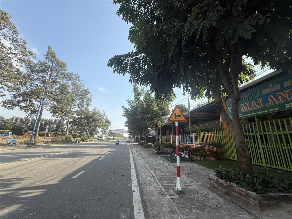 Chính chủ bán lô góc d19/n5 nay là đường hữu nghị  phường hoà phú  tdm  bình dương