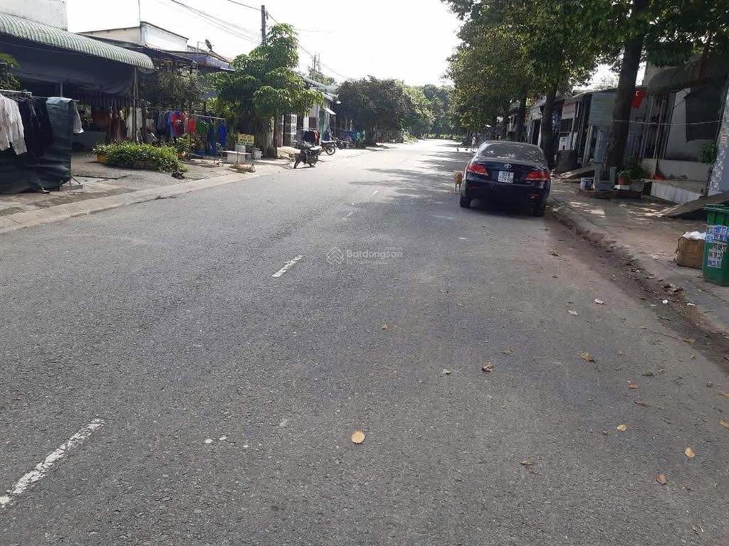 Cần bán gấp có 2 lô đường 51 phú chánh cd vị trí buôn bán ok, dt 8x20 gần chợ