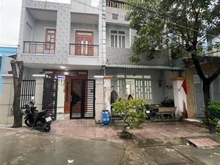 Nhà lầu sân xe gần ngã ba ông xã, giá 3 tỷ 490 triệu