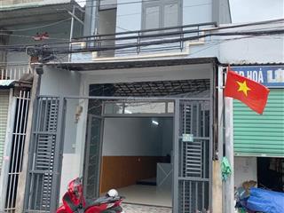 Nhà lầu đường xe hơi mặt tiền buôn bán gần bệnh viện dĩ an giá 3 tỷ 760 triệu