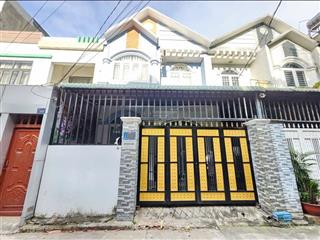 Nhà lầu 3 phòng ngủ gần bệnh viện dĩ an