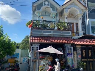 Nhà lầu đường thông gần chợ tân long