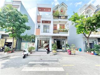 Nhà 3 tấm gần wincom 550 giá 5 tỷ 490 triệu