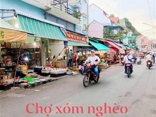 Nhà cấp 4 gần chợ xóm nghèo giá 2 tỷ 6 tl