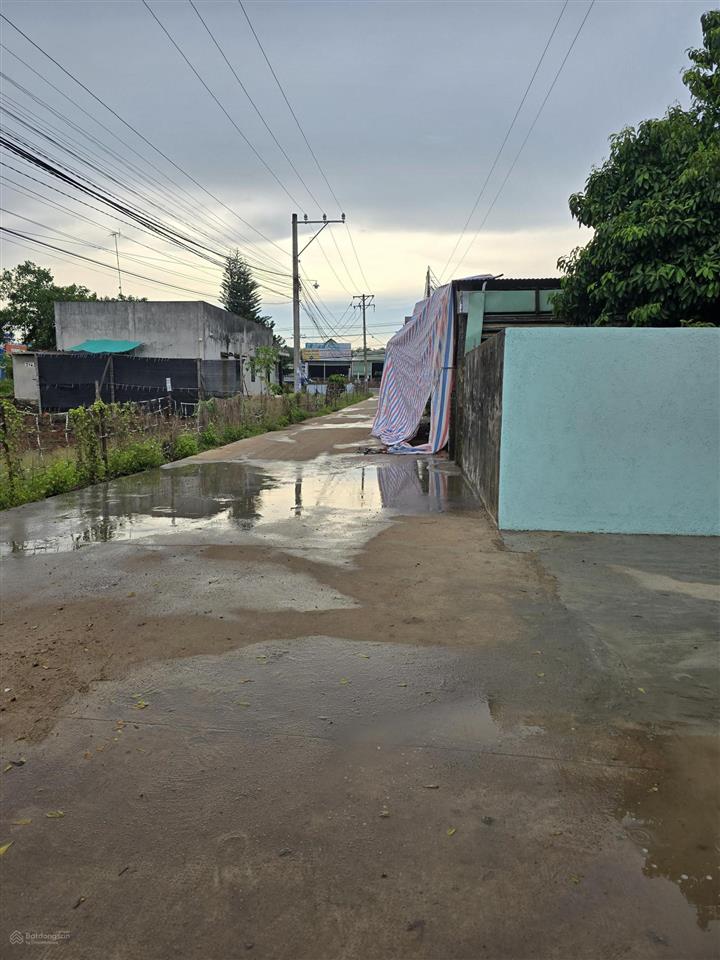 Cho thuê căn hộ dịch vụ đầy đủ nội thất long khánh đồng nai giá 6 triệu/ tháng.  0945 291 ***