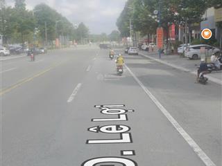 Nhà phố xây sẵn 1 trệt 2 lầu, mặt tiền đường lê lợi,tthc tỉnh bình dương, 4ty2 ,hỗ trợ vay 70%