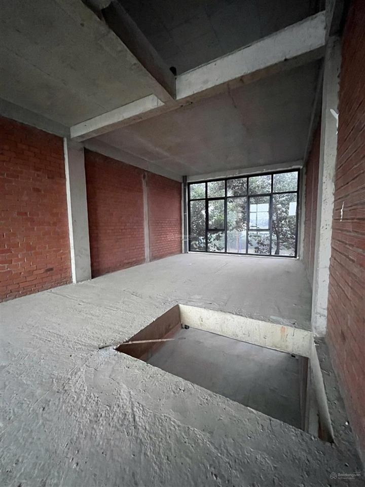 Hàng đầu tư cực tốt, shophouse 2 mặt tiền đường vành đai 4, ngay đh việt đức