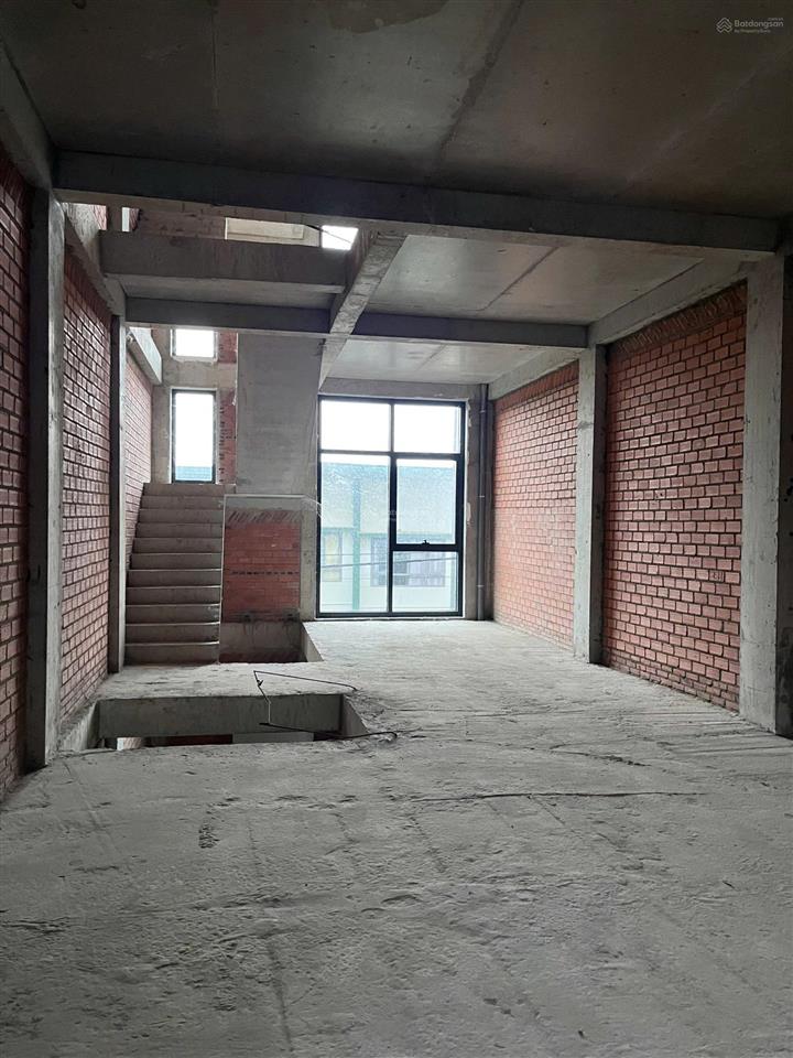 Hàng đầu tư cực tốt, shophouse 2 mặt tiền đường vành đai 4, ngay đh việt đức