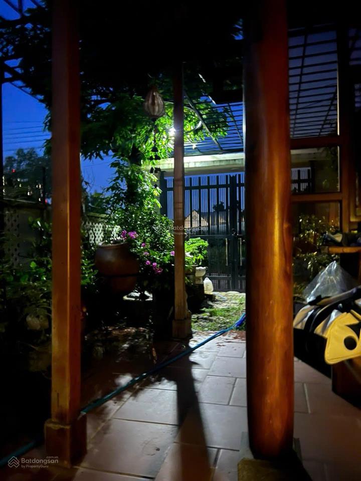 Nhà gỗ 3 gian khu nghỉ dưỡng 6.50m x 34m  phường phú thọ, tdm, gần đường vành đai 3