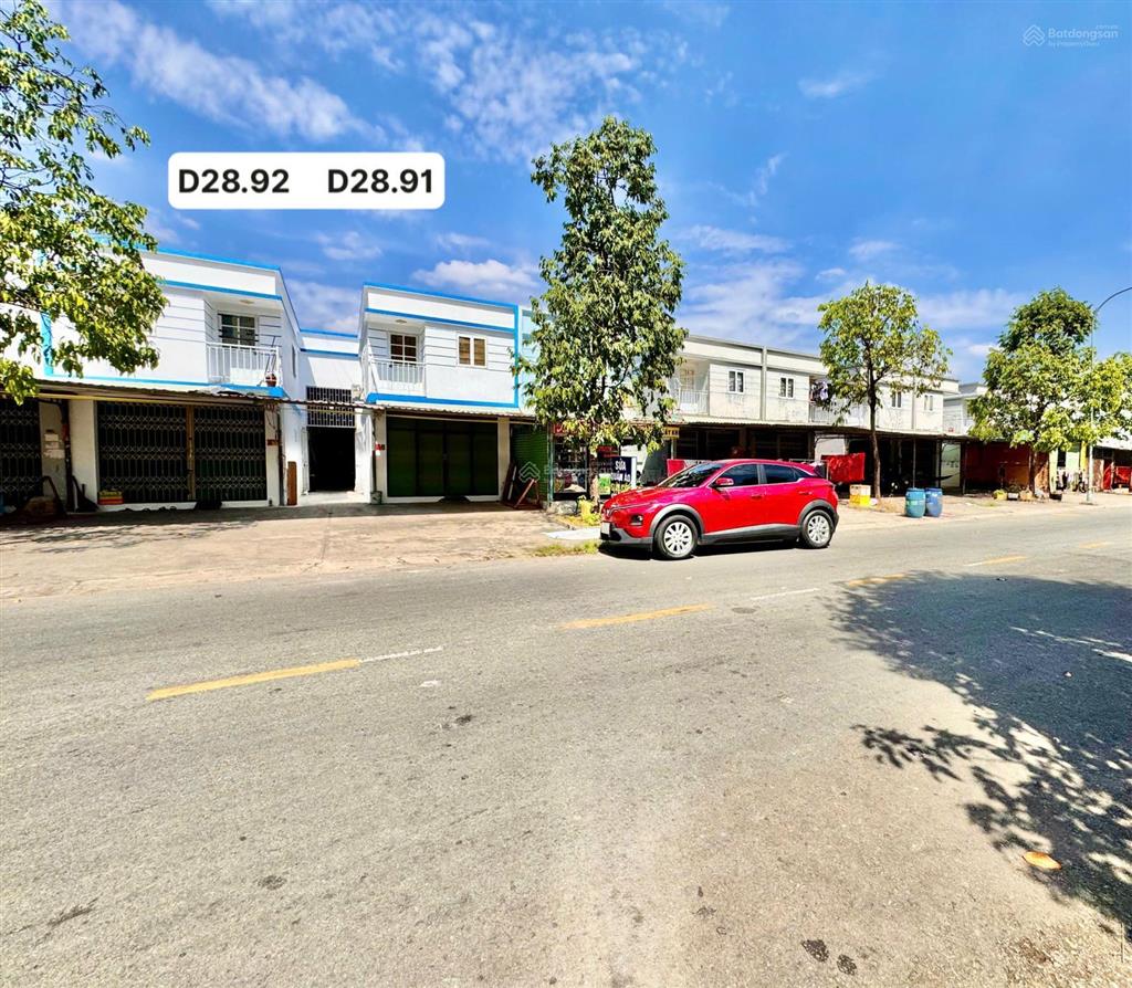 Bán cặp nhà d28.9192 mặt tiền n15 chợ bàu bàng 2 kiot 8 phòng trọ full tc. giá chỉ hơn 4 tỷ