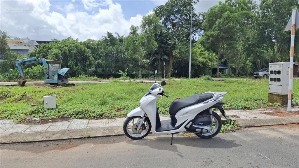 Bán gấp đất 2 mặt tiền view sông khu tdc bình đức 1, p lái thiêu ~ 72m2 full thổ cư giá 3 tỷ 890 tr