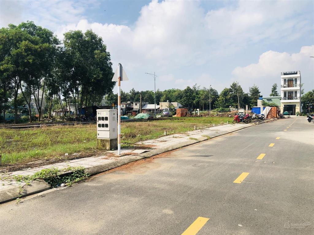 Bán gấp đất 2 mặt tiền view sông khu tdc bình đức 1, p lái thiêu ~ 72m2 full thổ cư giá 3 tỷ 890 tr