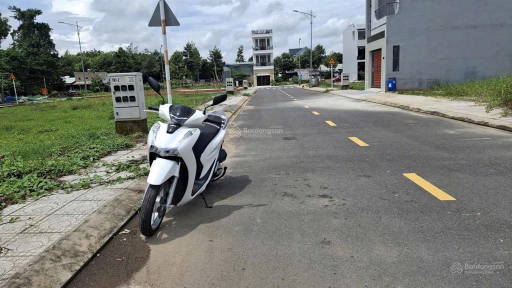 Bán gấp đất 2 mặt tiền view sông khu tdc bình đức 1, p lái thiêu ~ 72m2 full thổ cư giá 3 tỷ 890 tr