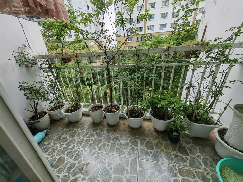 Bán căn hộ thương mại happy city 2pn 80m2 có ban công. giá 2tỷ 55 thương lượng