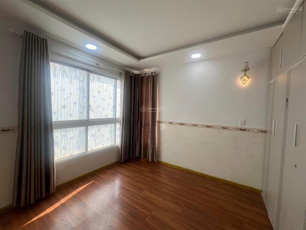 Bán căn hộ thương mại happy city  căn góc 2pn, 2wc  block b  giá 2 tỷ 6 thương lượng