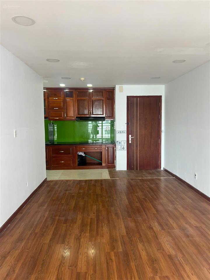 Bán căn hộ thương mại happy city  căn góc 2pn, 2wc  block b  giá 2 tỷ 6 thương lượng