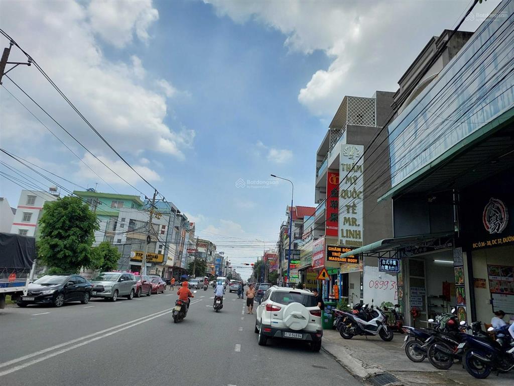 Hạ giá bán cặp nhà trọ lầu, giá tốt trong khu dân cư việt sing