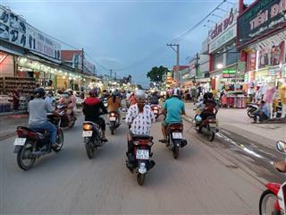 Bán nhà mặt tiền kinh doanh đường chính d1 trong kdc việt sing, giá tốt .