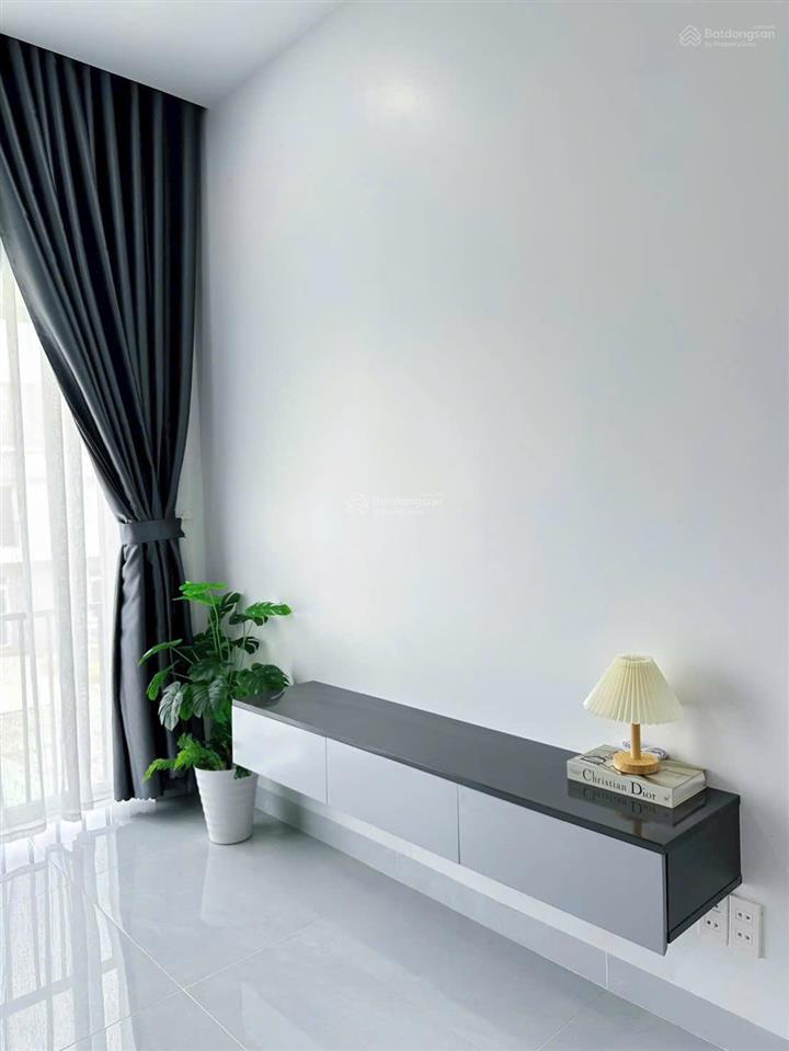 Cho thuê nhà ecolakes mỹ phước 6x20 1 trệt 1 lầu. 4pn 4wc full nội thất mới. 17,5 triệu/tháng