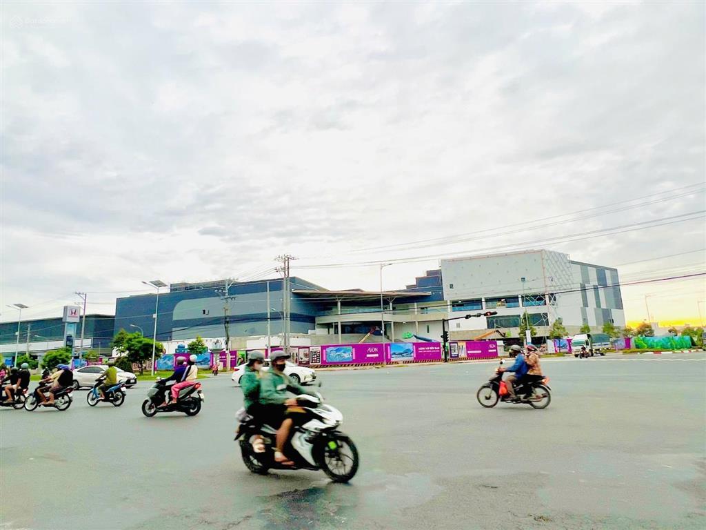 Chính chủ bán gấp lô đất phường 6 tân an, sát aeon mall tân an, sổ hồng riêng