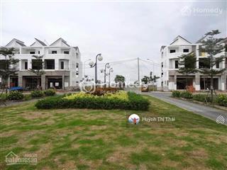Chính chủ bán daresco đức hoà long an  sát bên vách đại đô thị vinhomes  sổ sẵn mua ký công chứng