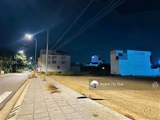 Cần bán gấp lô đất mặt tiền đường hồ tri tân bà rịa ( nay là thành phố hồ chí minh )