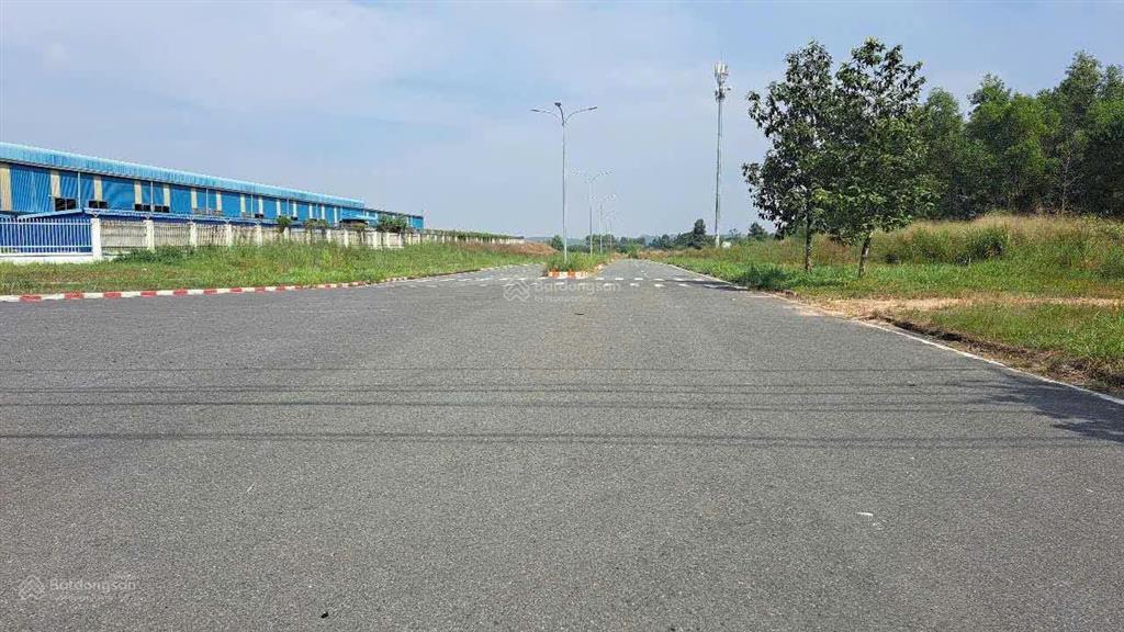 Cần bán lô đất 36.690,5m2 dệt nhuộm trong khu công nghiệp đức hòa  tây ninh