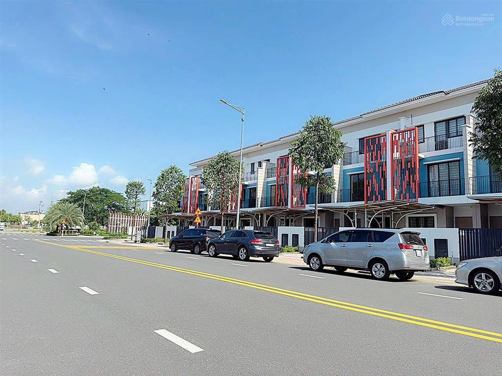 Bán gấp căn liên kế suncasa central 1 trệt 2 lầu đối diện tiện ích the sport central