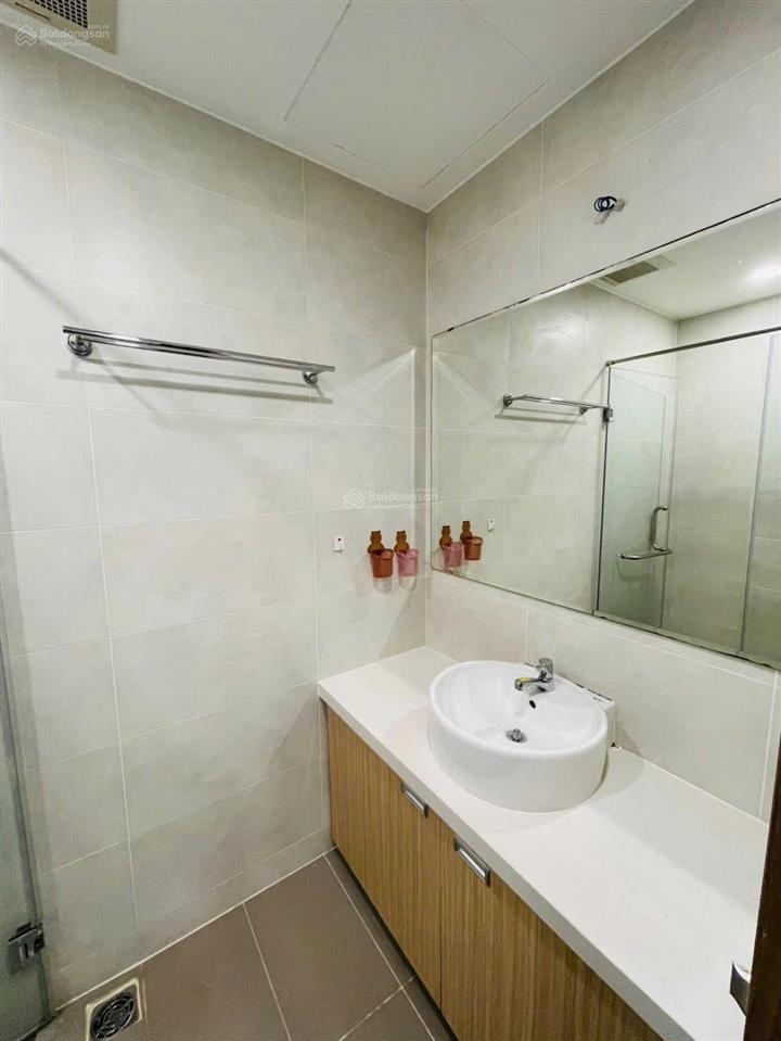Bán căn hộ the view tp mới 3pn 2wc 74m2 đầy đủ nội thất giá tốt 2.6tỷ full thuế phí