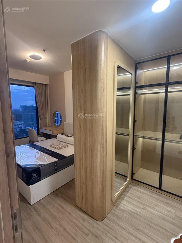 Cho thuê the glory tp mới 2pn  2wc  82m2 view hồ bơi giá thuê 20tr/tháng (bao gồm phí quản lý)