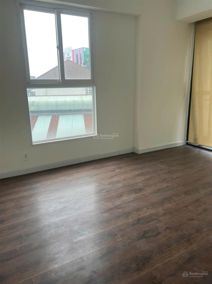 Suất sổ hồng  bán căn hộ luxury residence mặt tiền ql13, gần aeon, vsip1 3pn 2wc 123m2 nhà trống