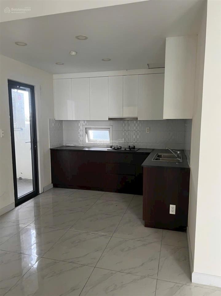 Suất sổ hồng  bán căn hộ luxury residence mặt tiền ql13, gần aeon, vsip1 3pn 2wc 123m2 nhà trống