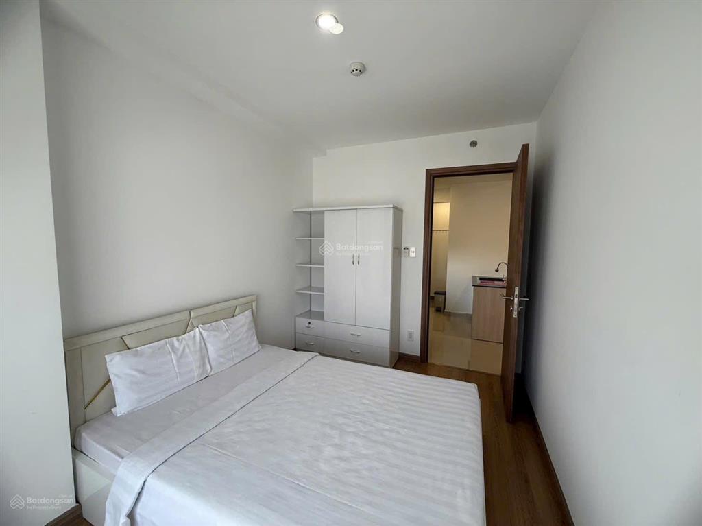 Bán căn hộ theview midori tp mới 61m2 view hồ bơi 1 pn 1p làm việc 2wc tầng trung full nội thất