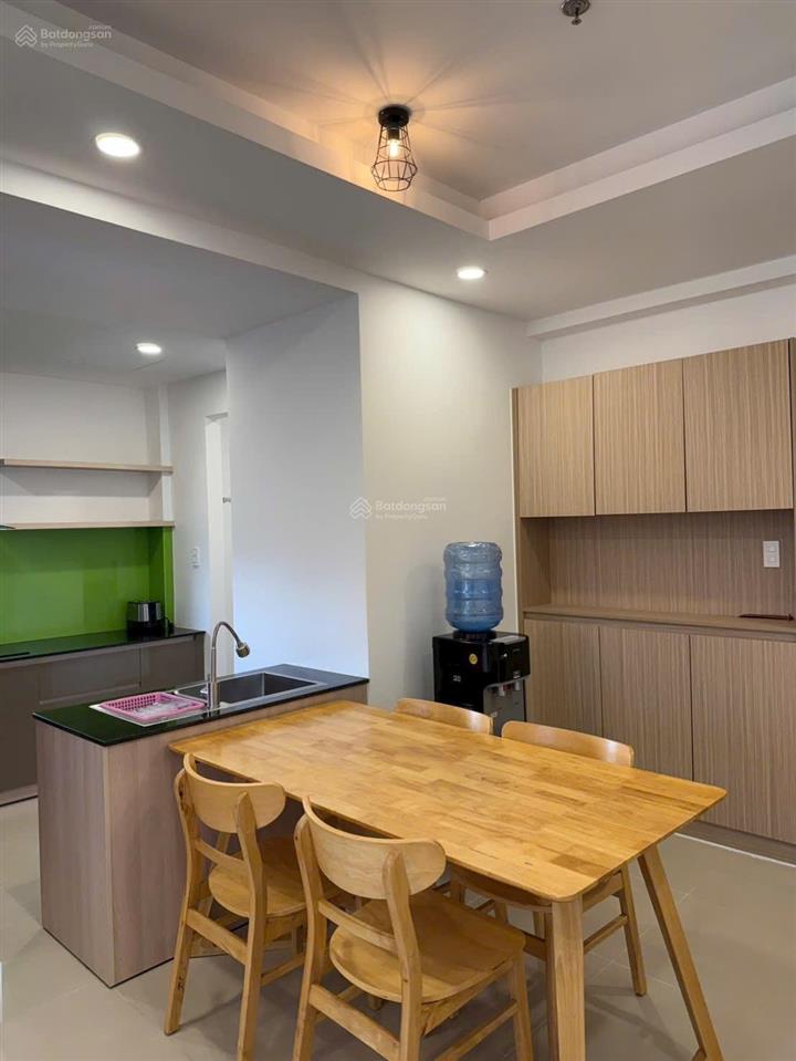 Bán căn hộ theview midori tp mới 61m2 view hồ bơi 1 pn 1p làm việc 2wc tầng trung full nội thất