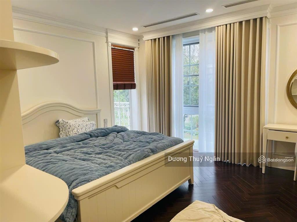 Chính chủ bán biệt thự ecopark diện tích sổ 302m2, thực tế dt ~420 m², 5pn, nội thất cao cấp