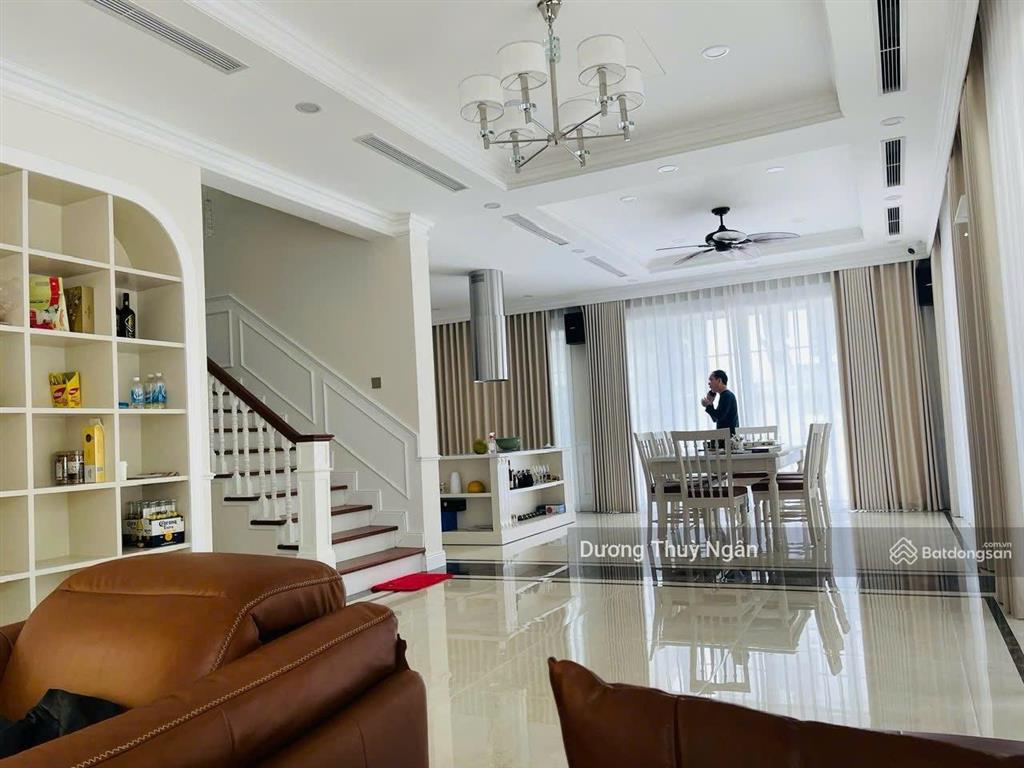 Chính chủ bán biệt thự ecopark diện tích sổ 302m2, thực tế dt ~420 m², 5pn, nội thất cao cấp