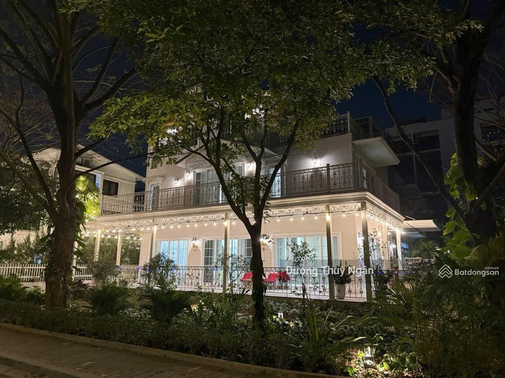 Chính chủ bán biệt thự ecopark diện tích sổ 302m2, thực tế dt ~420 m², 5pn, nội thất cao cấp