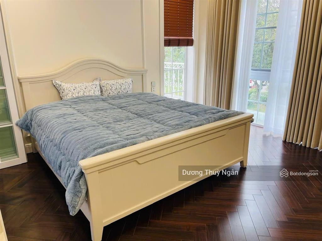 Chính chủ bán biệt thự ecopark diện tích sổ 302m2, thực tế dt ~420 m², 5pn, nội thất cao cấp