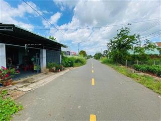 Bán đất mt tiện kinh doanh ngay tt tân hiệp.dt 500m2 (10*50) có 200m2 thổ cư , giá chỉ 2 triệu/m2