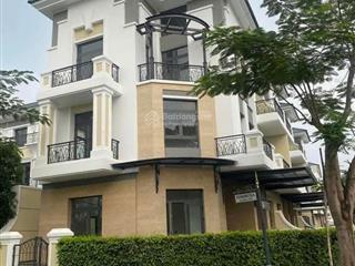 Bán gấp căn góc 3 mặt tiền verosa park khang điền  giá 19 tỷ, full nội thất, view công viên