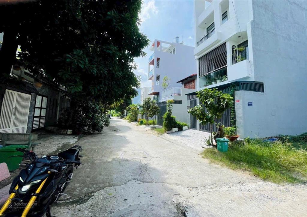 Bán đất 3.1 tỷ ( 51m2 ) ngay hẻm 92 vườn lài, phường an phú đông