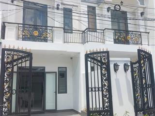Bán nhà 1 trệt 1 lầu mái thái sân xe hơi gần siêu thị aeon giá chỉ 2.390 tỷ