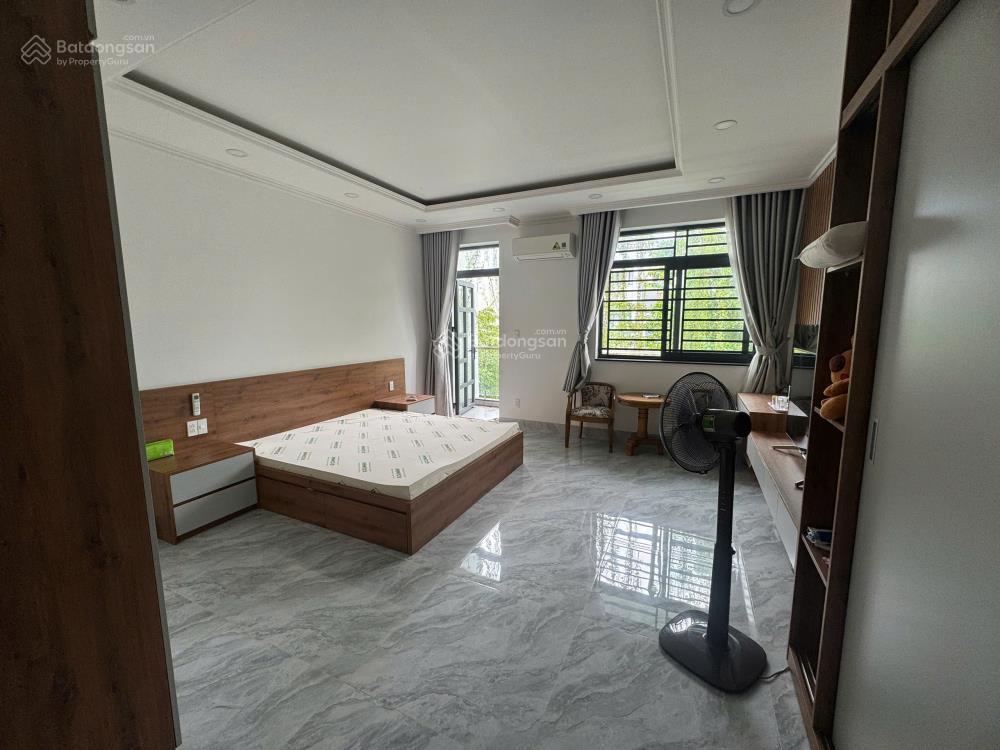 Bán nhà đại phúc 5x22m nhà mới đẹp có thang máy, đường 18m nội thất cao cấp,  0908 444 ***