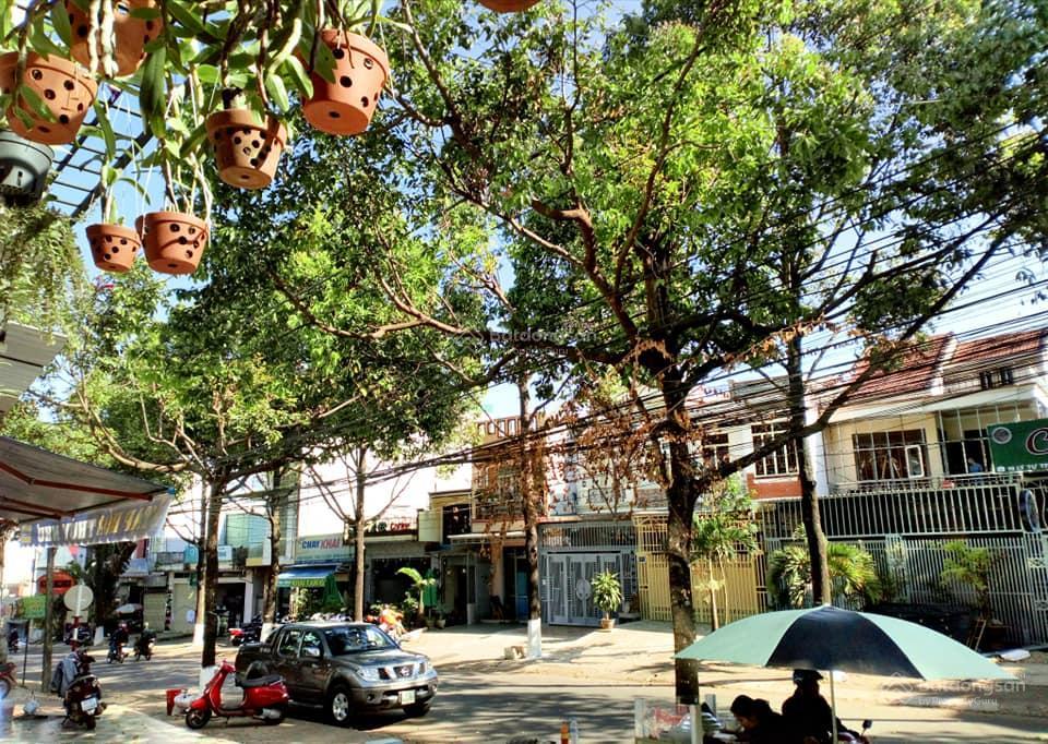 Giảm hơn 1 tỷ bán nhà mặt tiền lý tự trọng vị trí có 1 không 2 đang có sẵn hd thuê