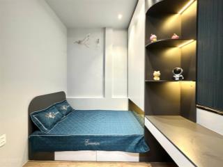 Cần bán gấp nhà hẻm trần văn đang, quận 3. tặng đầy đủ nội thất mới 100%. sổ hồng riêng