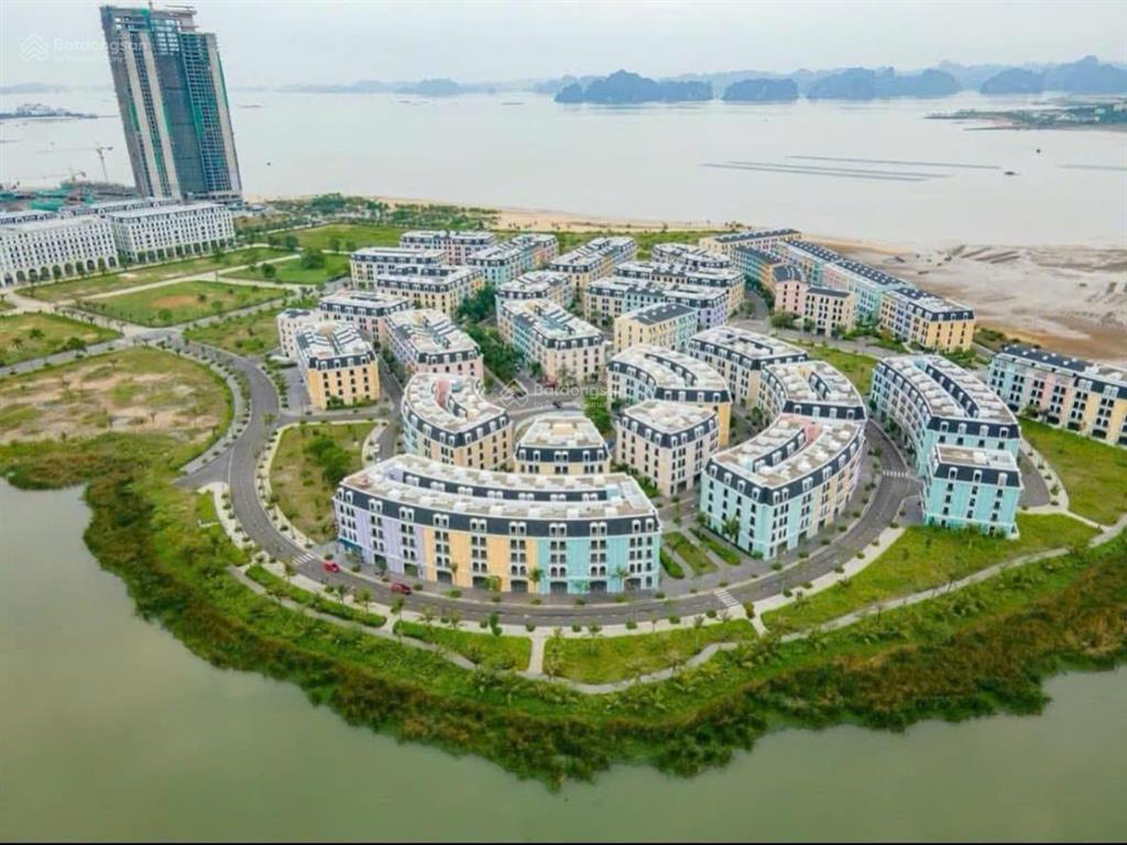 Chỉ hơn 8 tỷ sở hữu căn nhà lk harbor bay sát biển. xây 5 tầng, bàn giao thô, hoàn thiện mặt ngoài