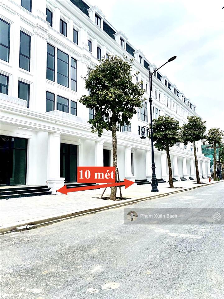 Hiếm có bán căn đập thông, mặt tiền 10m, dt 190m2, tổng mặt sàn 800m2 tại louis city hm 0982 801 ***