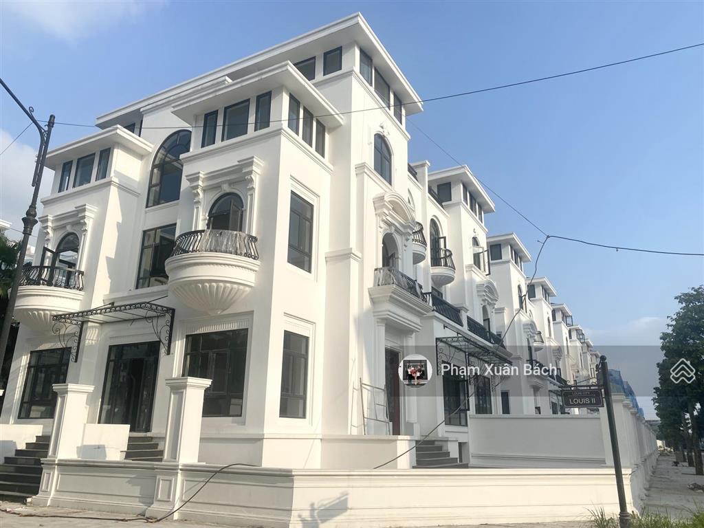 Khẳng định đẳng cấp thượng lưu với bt đơn lập vip, dt đất 533.6m2, dtxd 1200m2 chỉ có ở louis city