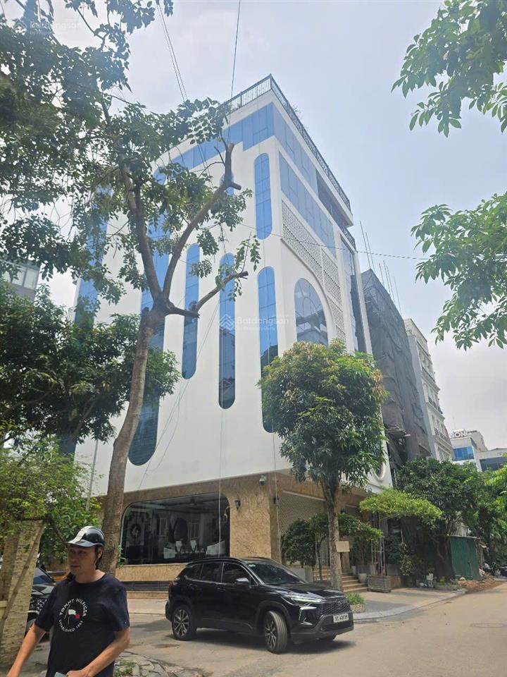 Bán shophouse đẹp 307m2 tại dịch vọng, cầu giấy, hà nội, 126 tỷ vnd